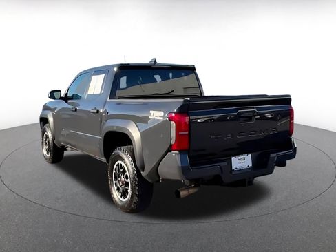 Used 2025 Toyota Tacoma TRD Off-Road image 7