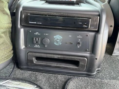 Used 2024 Chevrolet Express 2500 RWD image 25
