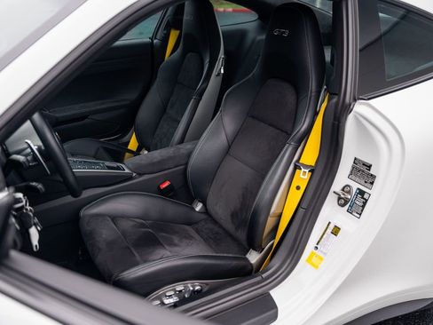 Used 2014 Porsche 911 GT3 image 25