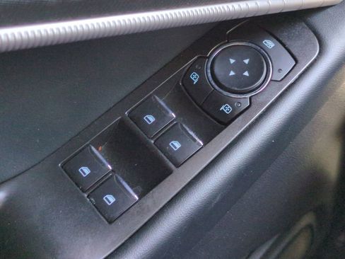 Used 2025 Ford Explorer ST-Line image 28