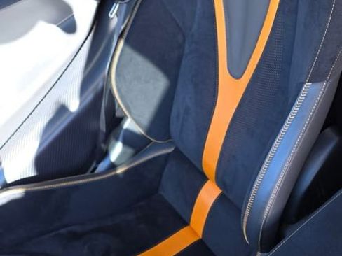 Used 2018 McLaren 720S image 11