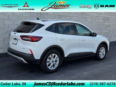 Used 2025 Ford Escape Active AWD/4WD image 5