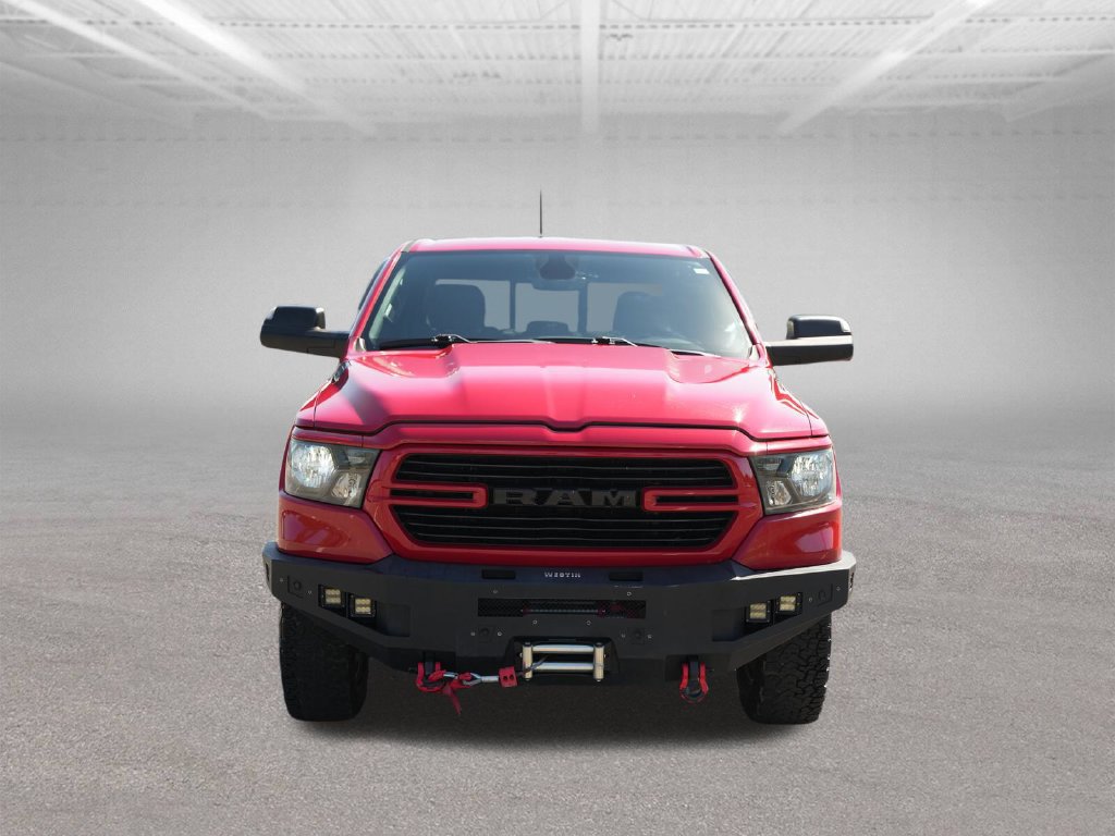 Used 2020 RAM 1500 4x4 Crew Cab image 2