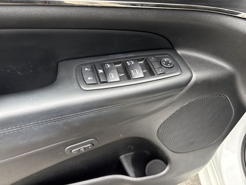 Used 2019 Jeep Grand Cherokee Limited X AWD/4WD image 16