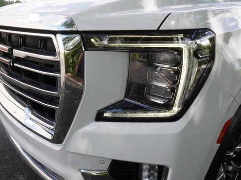 Used 2024 GMC Yukon XL SLT w/ SLT Premium Package AWD/4WD image 30