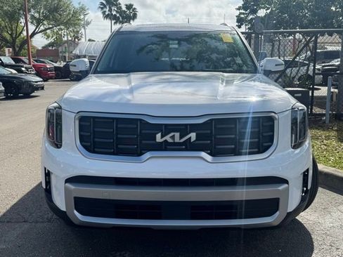 Used 2025 Kia Telluride S image 9