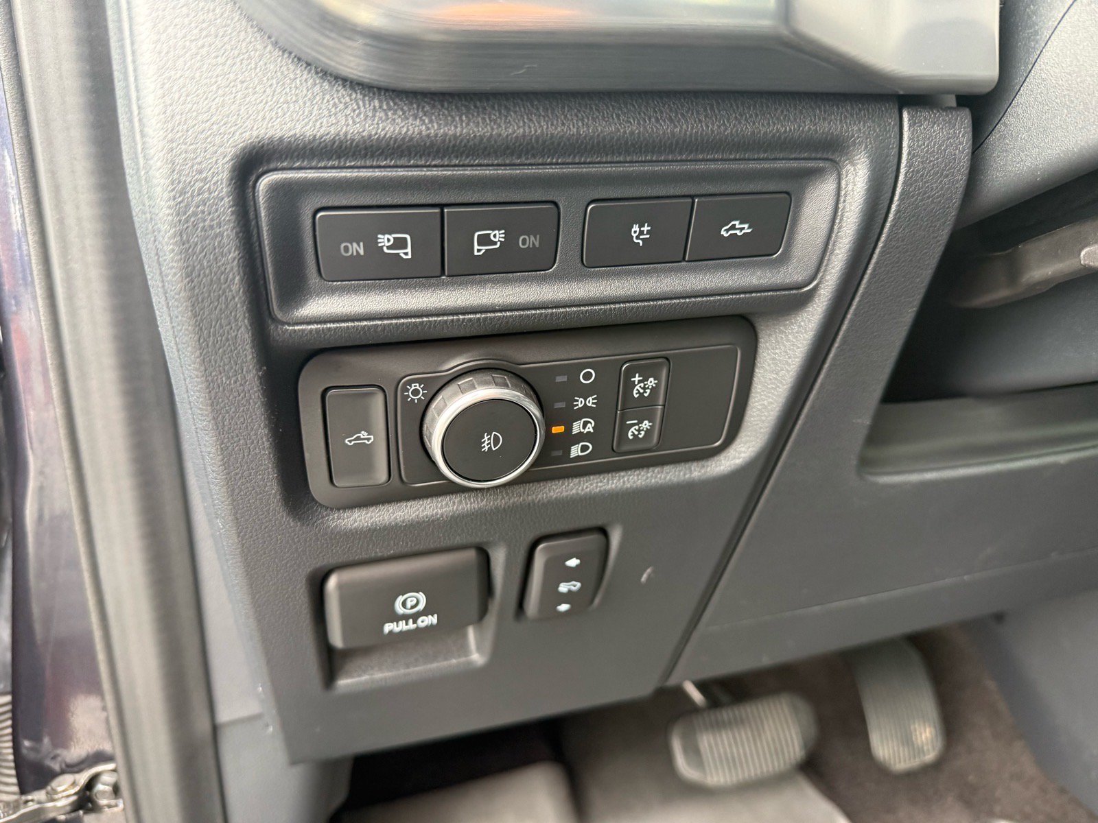Used 2021 Ford F150 Lariat AWD/4WD image 17