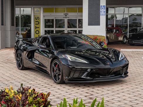 Used 2021 Chevrolet Corvette Stingray Premium Cpe w/ Z51 Performance Package RWD image 45