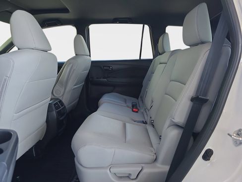 Certified 2023 Honda Passport EX-L image 16