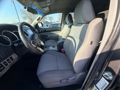 Used 2015 Toyota Tacoma 4x4 Double Cab image 11