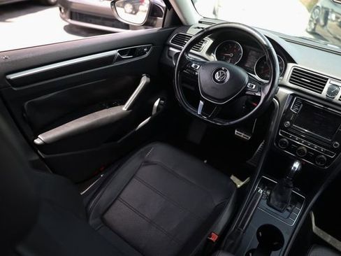 Used 2017 Volkswagen Passat 1.8T R-Line FWD image 24