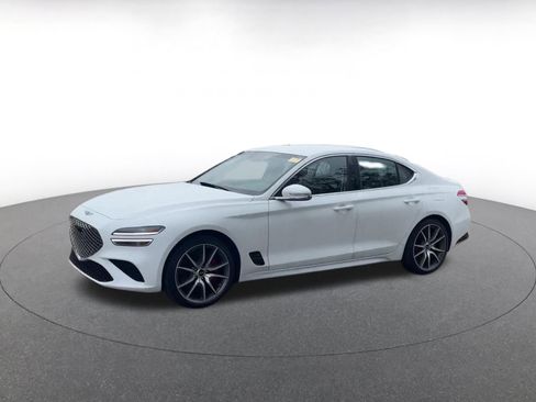 Used 2025 Genesis G70 2.5T image 7
