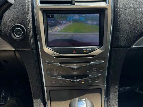 Used 2012 Lincoln MKX AWD image 18
