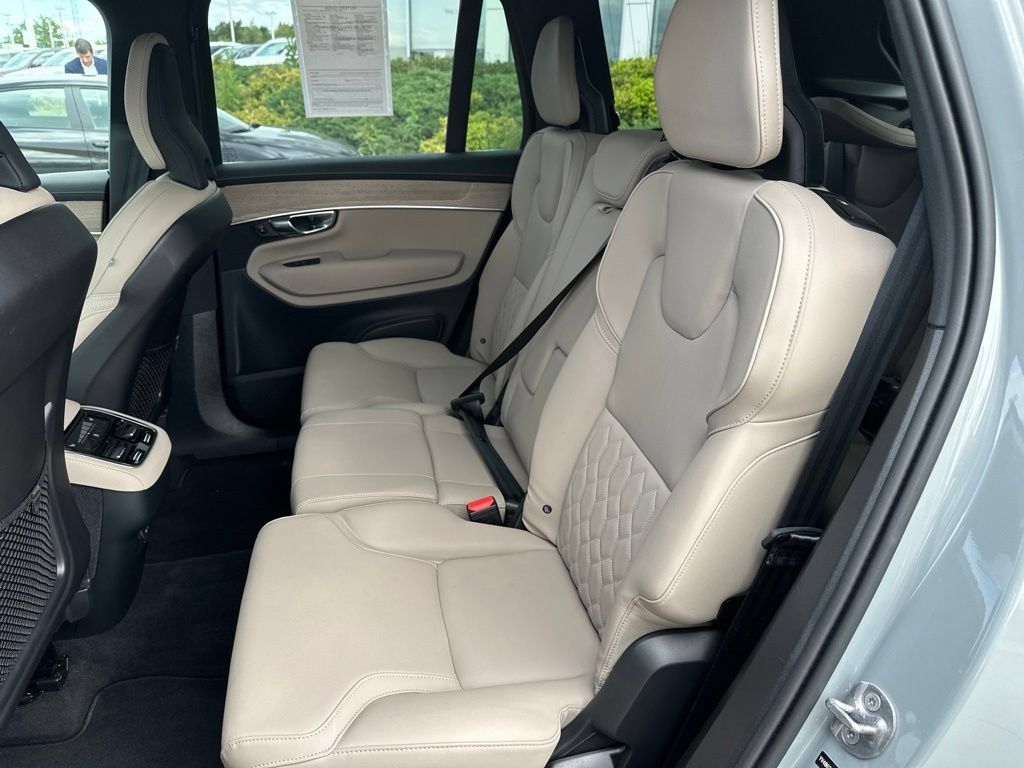 Certified 2026 Volvo XC90 B6 Plus AWD/4WD image 38