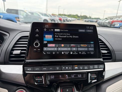 Used 2026 Honda Odyssey EX-L image 15