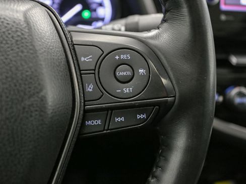 Used 2022 Toyota Camry XSE image 36