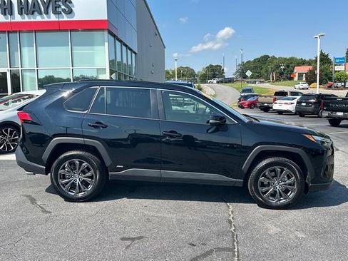 Used 2023 Toyota RAV4 XLE Premium AWD/4WD image 2
