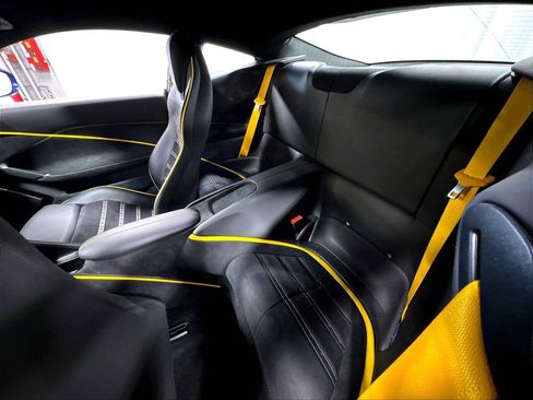 Used 2022 Ferrari Roma RWD image 29