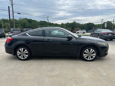 Used 2009 Honda Accord EX image 4