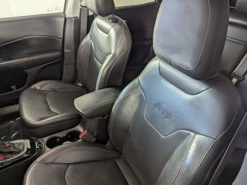 Certified 2018 Jeep Compass Limited w/ Navigation Group image 12