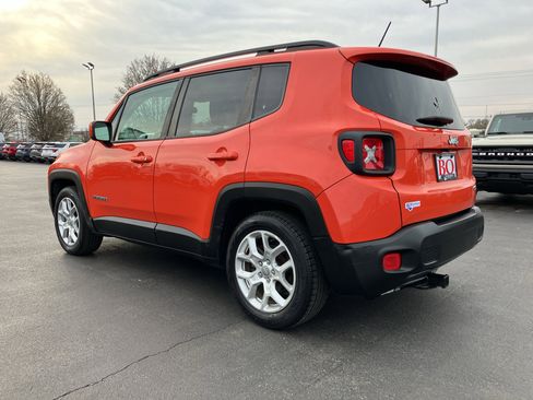 Used 2016 Jeep Renegade Latitude w/ Cold Weather Group image 5