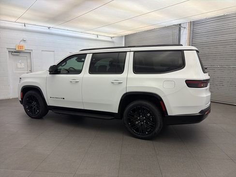 New 2025 Jeep Wagoneer Series II w/ Convenience Group I image 6