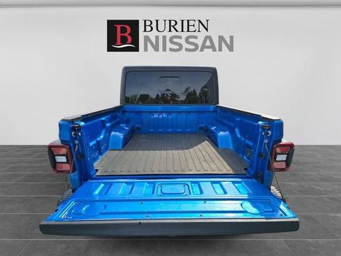 Used 2021 Jeep Gladiator Rubicon AWD/4WD image 18