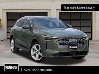 Used 2025 Audi Q5 Premium Plus w/ Premium Plus AWD/4WD video 1