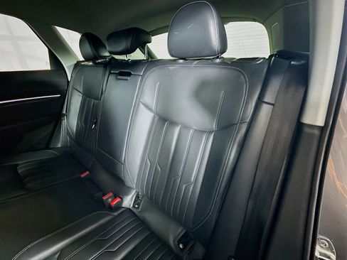 Used 2019 Audi e-tron Prestige w/ Prestige Package image 25