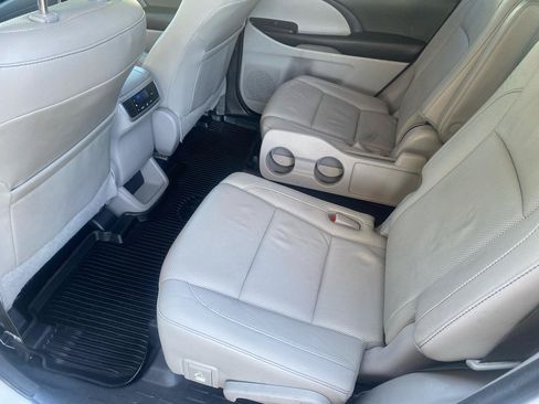 Used 2018 Toyota Highlander Limited AWD/4WD image 15