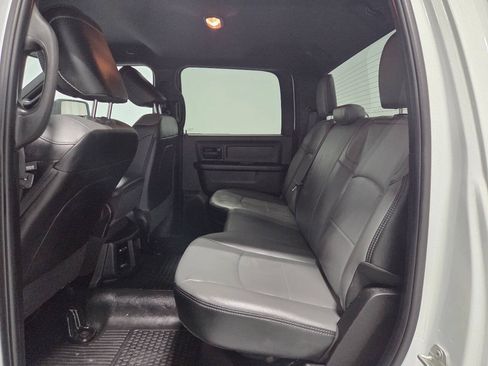 Used 2024 RAM 2500 Tradesman w/ Chrome Appearance Group AWD/4WD image 14