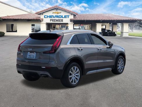 Used 2020 Cadillac XT4 Premium Luxury FWD image 8