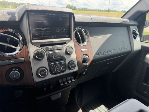 Used 2016 Ford F250 Lariat w/ Chrome Package RWD image 20
