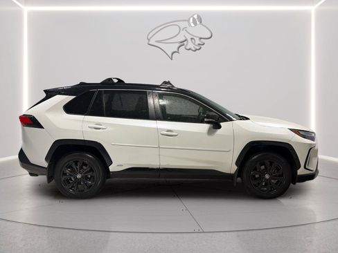 Used 2022 Toyota RAV4 XSE w/ XSE Grade Weather Package AWD/4WD image 6