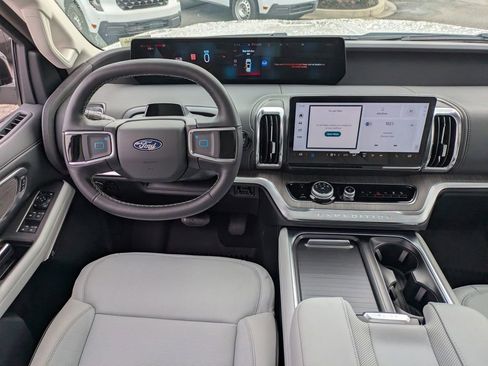 New 2026 Ford Expedition Platinum AWD/4WD image 21