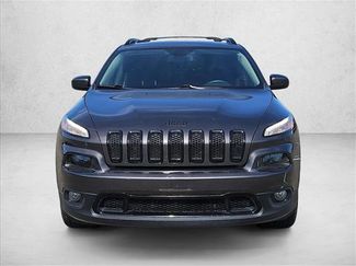 Used 2018 Jeep Cherokee Latitude w/ Altitude Package video 2
