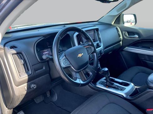 Used 2019 Chevrolet Colorado LT w/ LT Convenience Package RWD image 18