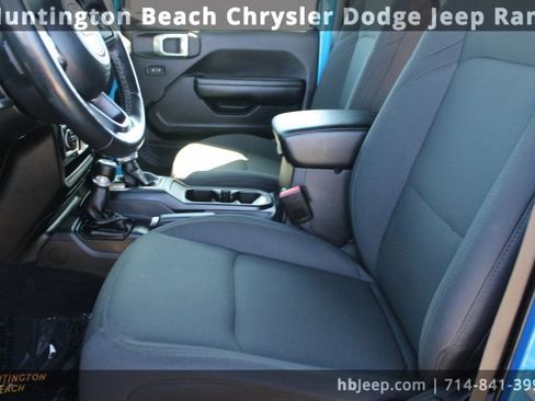 Used 2021 Jeep Wrangler Unlimited Sport image 35