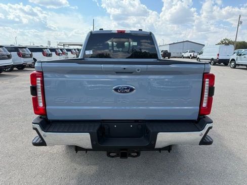 New 2026 Ford F250 Lariat w/ Chrome Package image 7