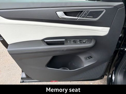 New 2026 Volkswagen Atlas Cross Sport SEL Premium R-Line image 11