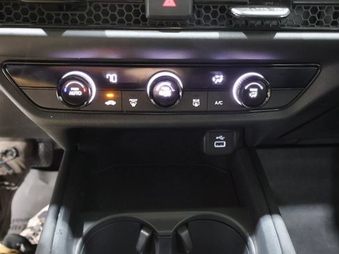 Used 2025 Honda HR-V LX image 27