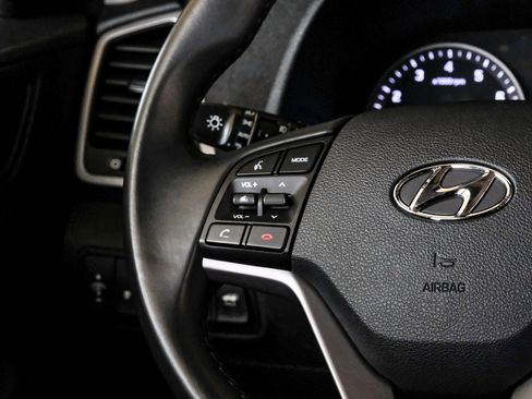 Used 2017 Hyundai Tucson Sport image 16