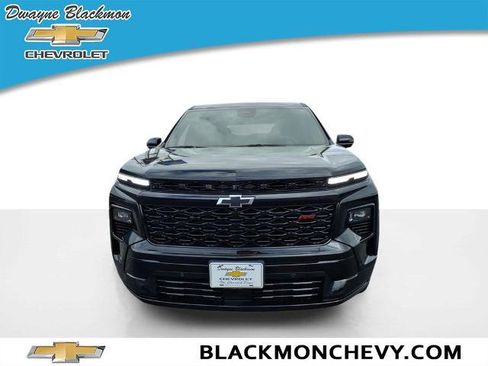 Used 2024 Chevrolet Traverse RS w/ LPO, Floor Liner Package AWD/4WD image 8