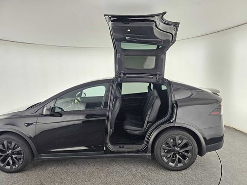 Used 2024 Tesla Model X AWD/4WD image 16