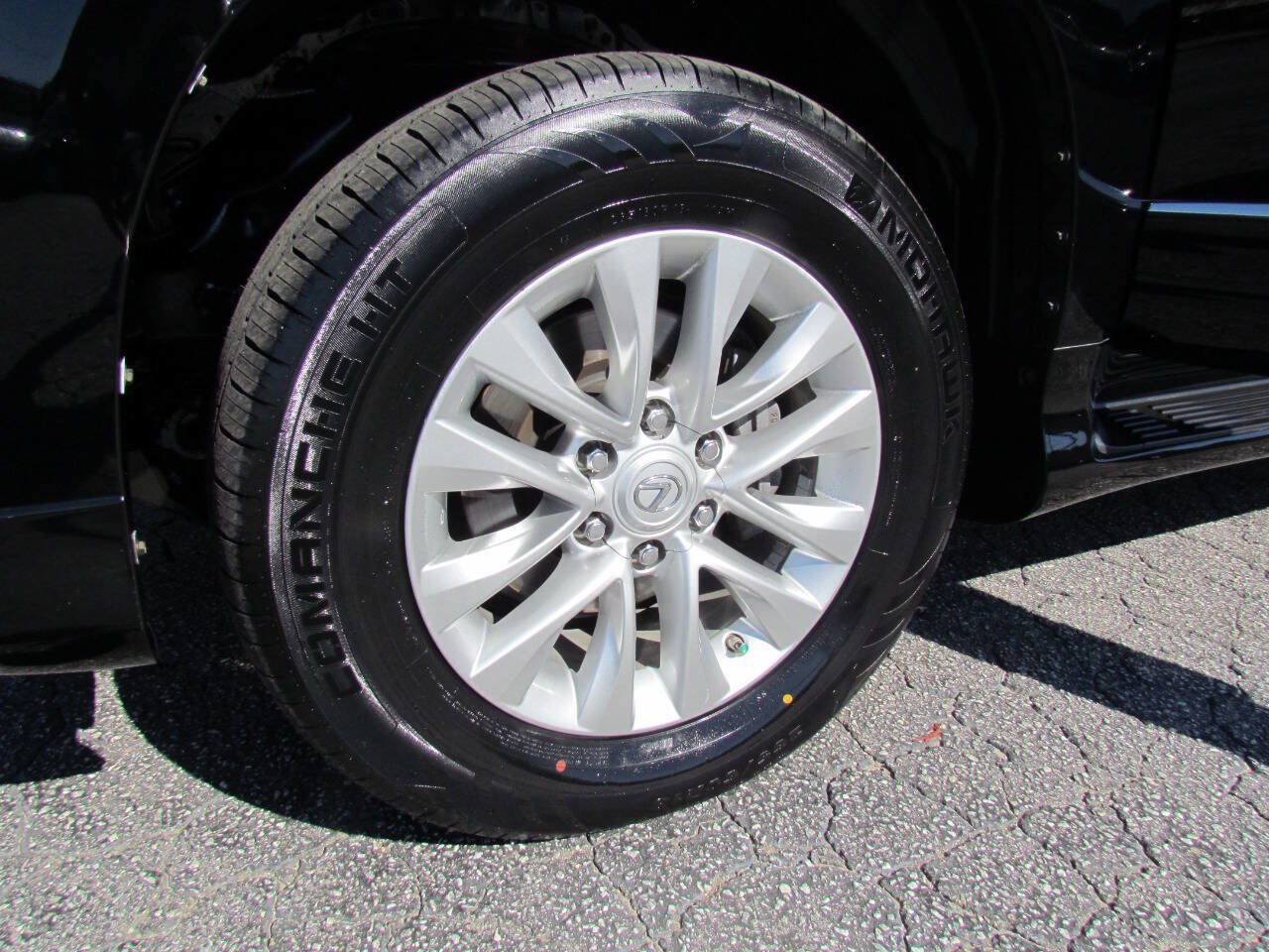 Used 2019 Lexus GX 460 Premium AWD/4WD image 29