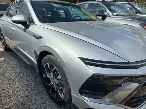 Used 2025 Hyundai Sonata SEL image 4