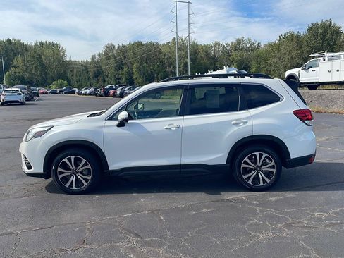 Used 2024 Subaru Forester Limited AWD/4WD image 2