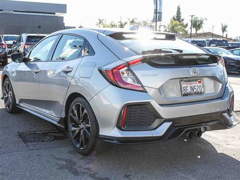Used 2018 Honda Civic Sport image 7