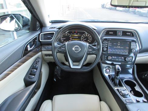 Used 2016 Nissan Maxima Platinum image 34