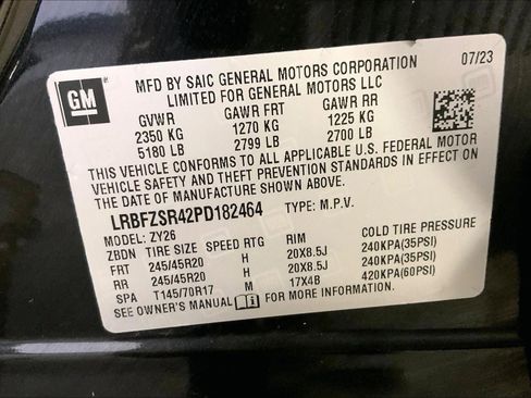 Used 2023 Buick Envision Avenir image 32